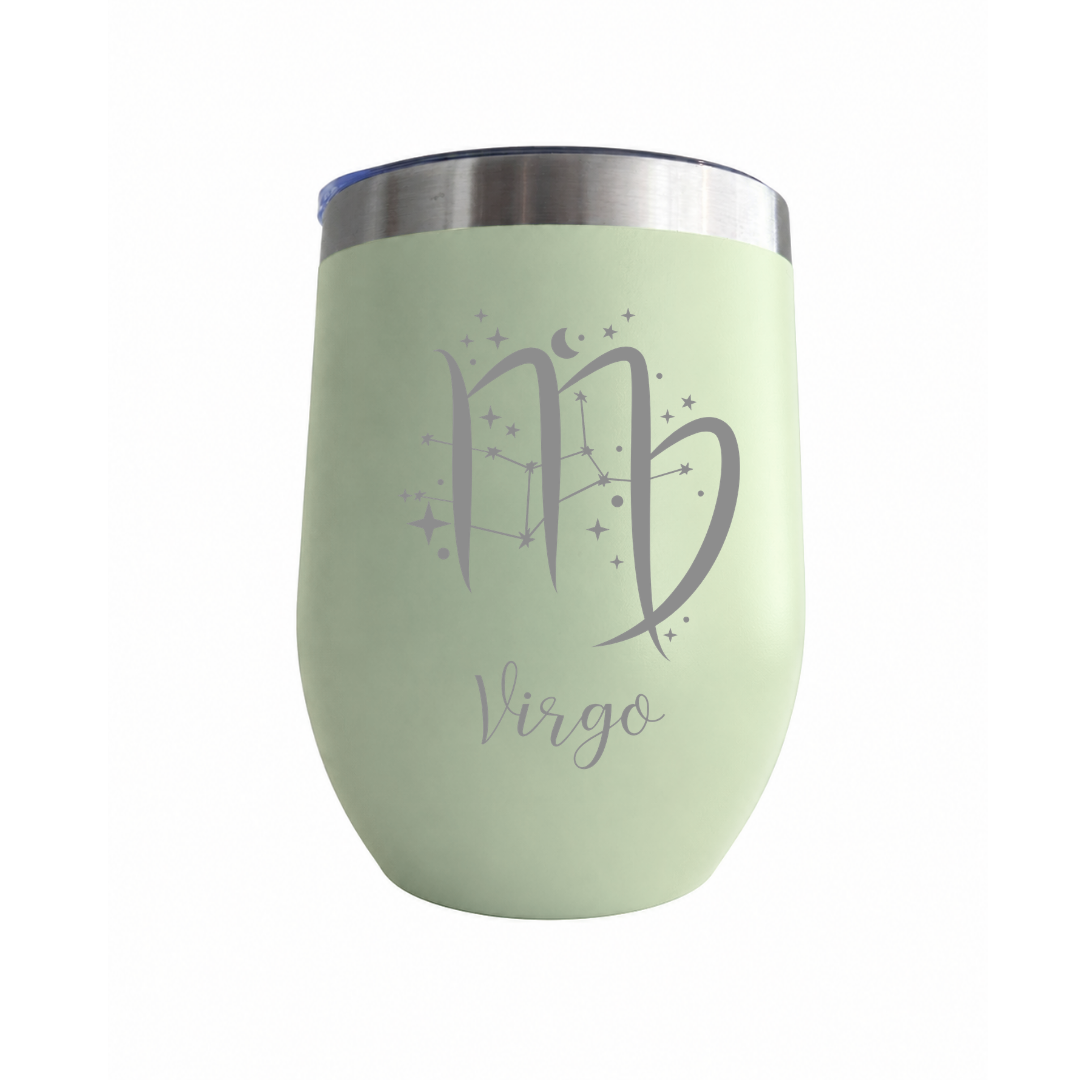 Verre à vin isolé